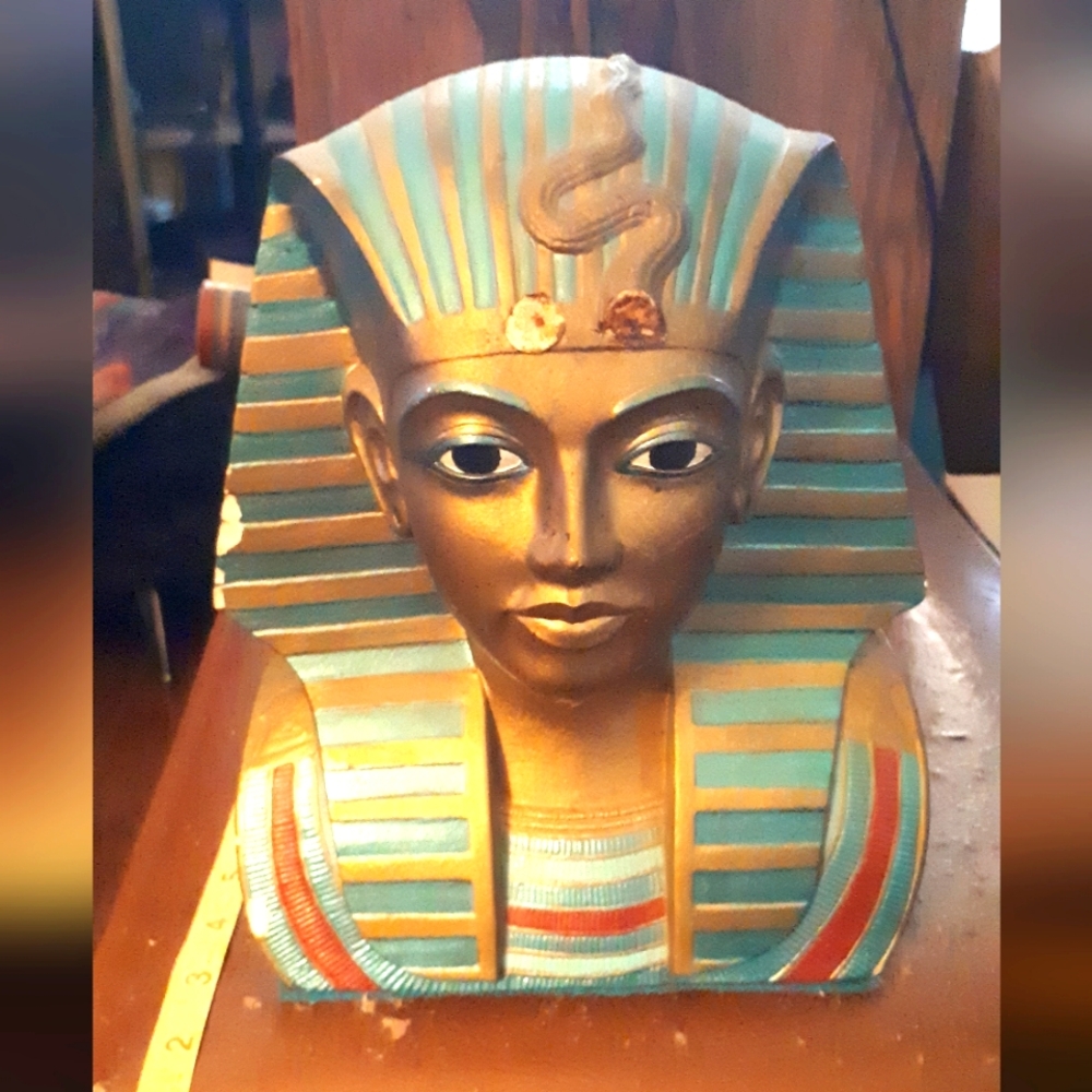 KING TUT! plaster bust